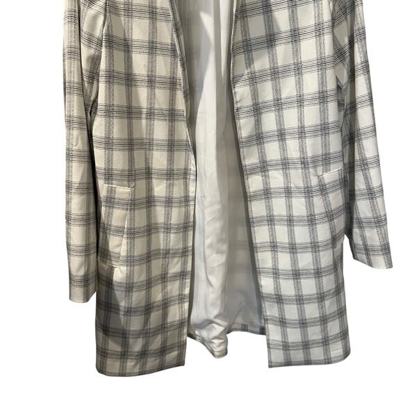 Carolina Belle White and Gray Blazer Suit Jacket Open Front - Picture 3 of 7